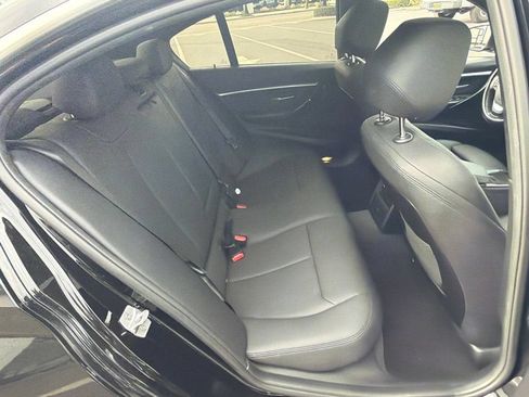 Used 2018 BMW 330i xDrive Sedan AWD/4WD image 19
