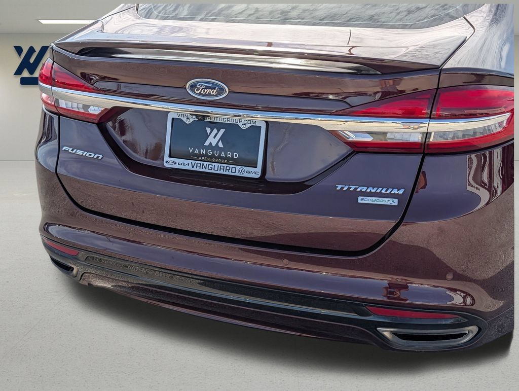 Used 2018 Ford Fusion Titanium FWD image 8
