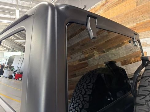 Used 2023 Jeep Wrangler Unlimited Sport AWD/4WD image 23