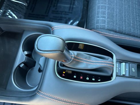 Used 2025 Honda HR-V Sport image 24