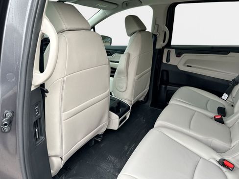 Used 2026 Honda Odyssey EX-L image 12