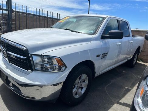 Used 2020 RAM 1500 Classic SLT RWD image 15