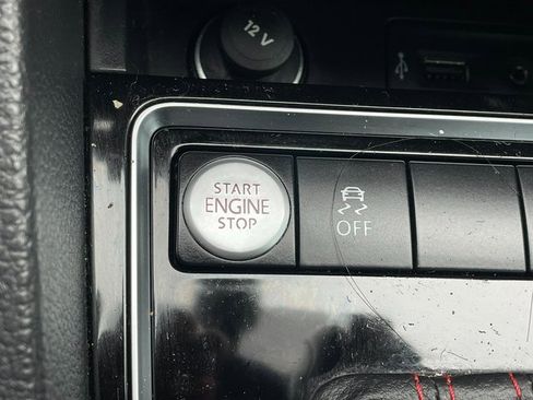 Used 2016 Volkswagen Jetta GLI SE image 20