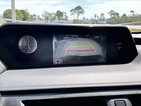 Used 2019 Lexus UX 200 w/ Accessory Package 2 FWD image 24