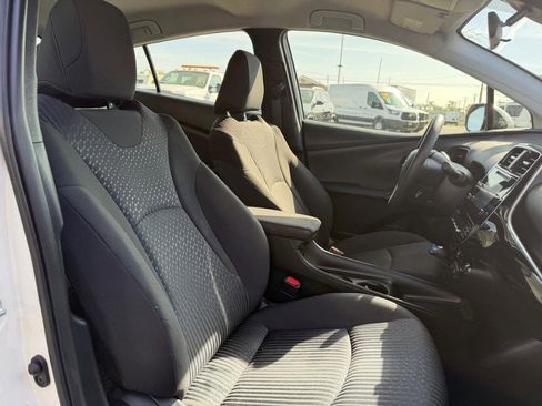 Used 2018 Toyota Prius Two w/ Prius Two Safety Plus Package image 22