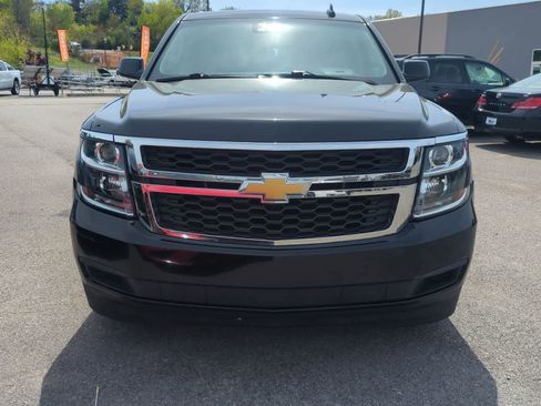 Used 2020 Chevrolet Suburban LT AWD/4WD image 3