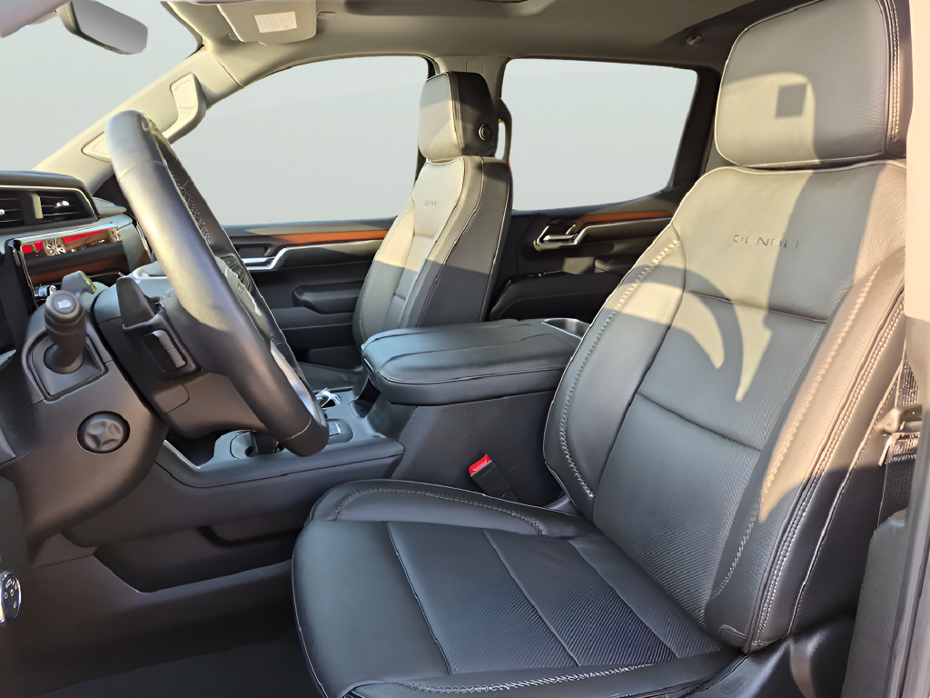 Used 2024 GMC Sierra 1500 Denali AWD/4WD image 25