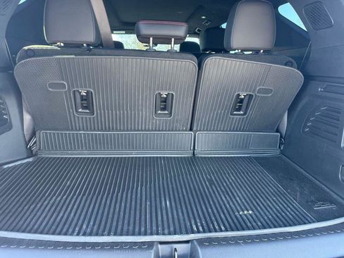 Used 2025 Chevrolet Traverse RS w/ LPO, Floor Liner Package image 25