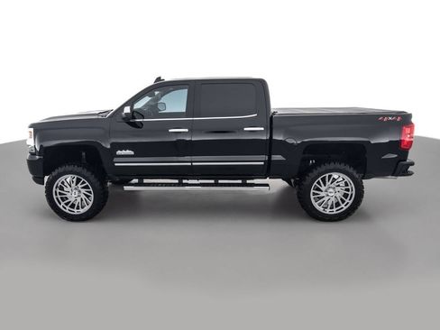 Used 2018 Chevrolet Silverado 1500 High Country image 8