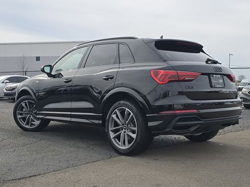 Used 2025 Audi Q3 2.0T Premium w/ Convenience Package image 5