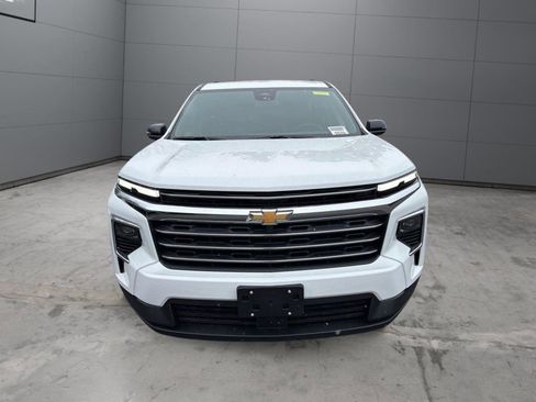 New 2026 Chevrolet Traverse LT w/ LPO, Floor Liner Package AWD/4WD image 3