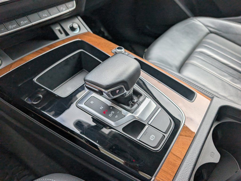Used 2023 Audi Q5 2.0T Premium AWD/4WD image 18