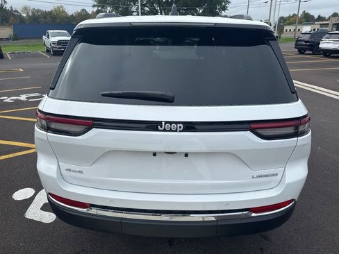 New 2025 Jeep Grand Cherokee Laredo X w/ Luxury Tech Group I AWD/4WD image 7