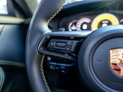 Certified 2025 Porsche 911 Carrera GTS image 32