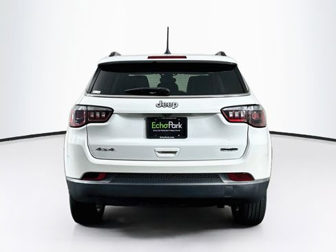 Used 2022 Jeep Compass Latitude AWD/4WD image 7
