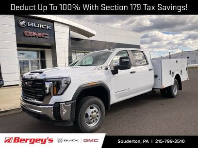 New 2025 GMC Sierra 3500 Pro w/ Convenience Package