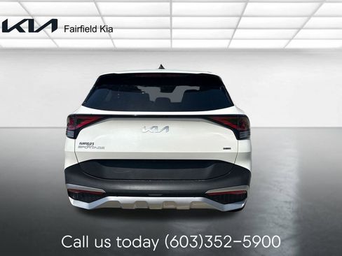 Used 2023 Kia Sportage LX AWD/4WD image 4