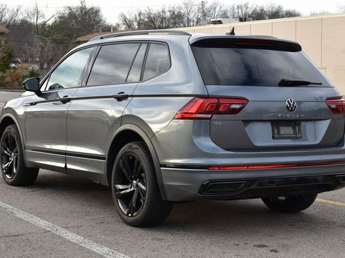 Used 2023 Volkswagen Tiguan SE R-Line image 6