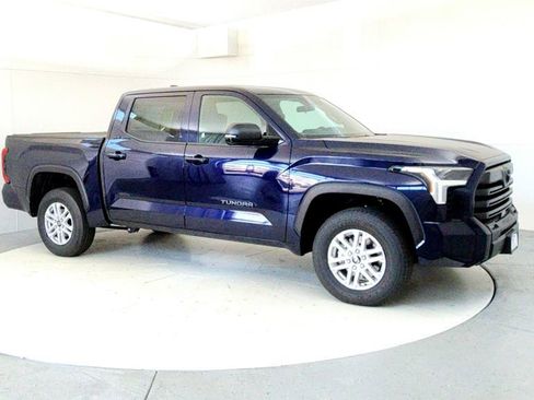 New 2026 Toyota Tundra SR5 AWD/4WD image 7
