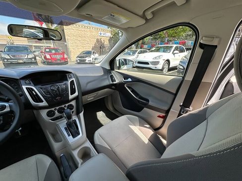 Used 2013 Ford Focus SE image 16