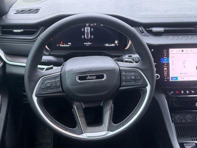 New 2026 Jeep Grand Cherokee Altitude AWD/4WD image 37
