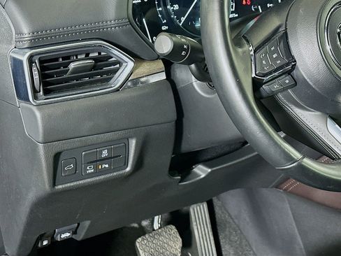 Used 2023 MAZDA CX-5 Signature image 17