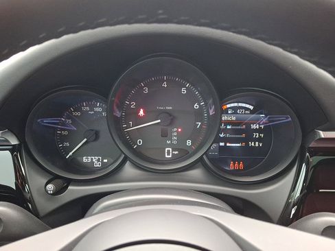 Used 2023 Porsche Macan AWD/4WD image 26