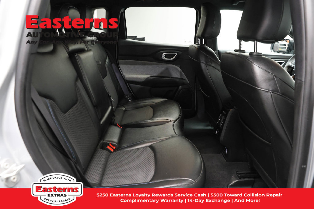 Used 2024 Jeep Compass Latitude AWD/4WD image 23