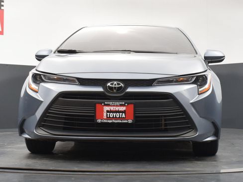 Used 2025 Toyota Corolla LE FWD image 29