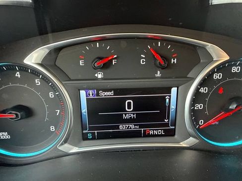 Used 2018 Chevrolet Traverse LT FWD image 17