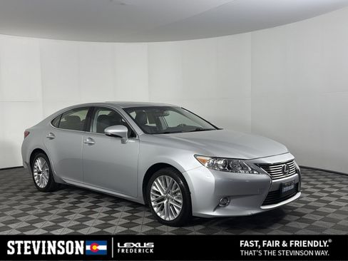 Used 2014 Lexus ES 350 w/ Luxury Package image 1