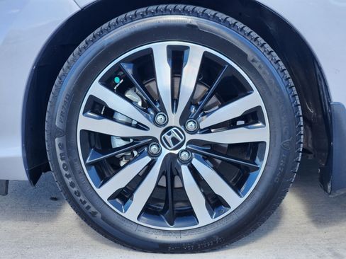 Used 2019 Honda Fit EX-L image 11