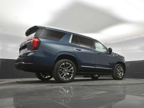 New 2026 GMC Yukon Elevation w/ Elevation Premium Package AWD/4WD image 38