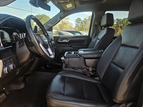Used 2024 GMC Sierra 1500 SLT image 12