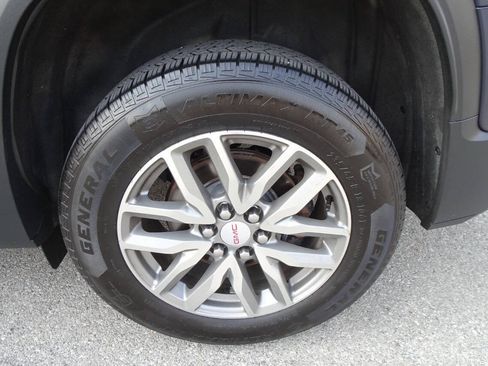 Used 2018 GMC Acadia SLE w/ Driver Alert Package I AWD/4WD image 11