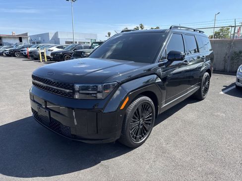 Used 2025 Hyundai Santa Fe Calligraphy image 1