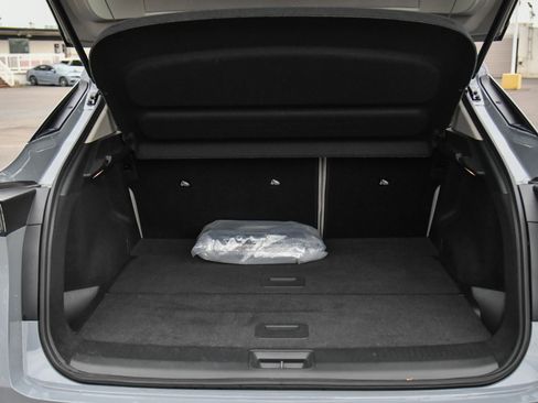 Used 2024 Nissan Ariya AWD image 43