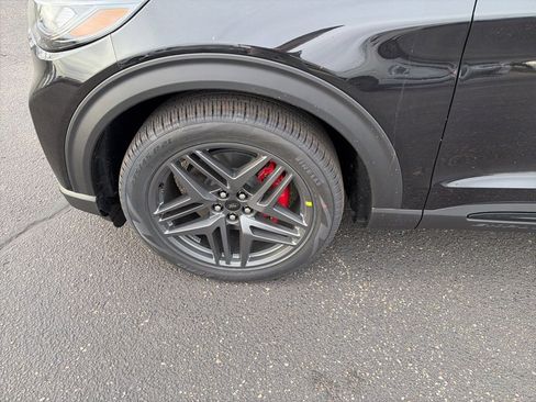 New 2026 Ford Explorer ST w/ Sun And Sound Package image 14