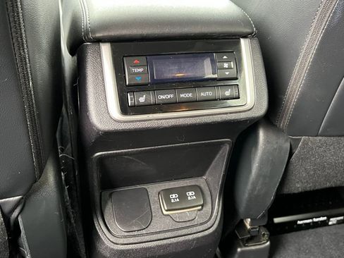 Used 2021 Subaru Ascent Limited w/ Technology Package image 13