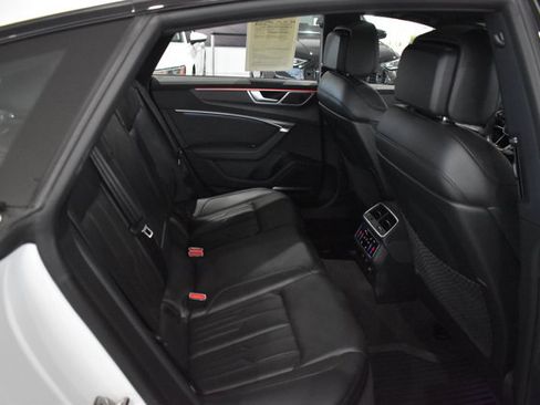 Used 2022 Audi RS 7 Sportback AWD/4WD image 27