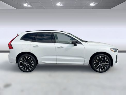 New 2026 Volvo XC60 T8 Ultra w/ Protection Package Premier image 8