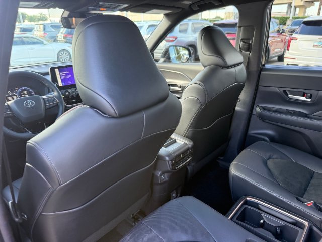 Used 2026 Toyota Grand Highlander AWD Hybrid image 25