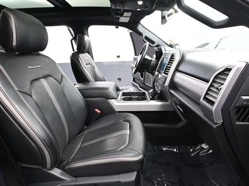 Used 2020 Ford F450 Platinum w/ FX4 Off-Road Package image 51