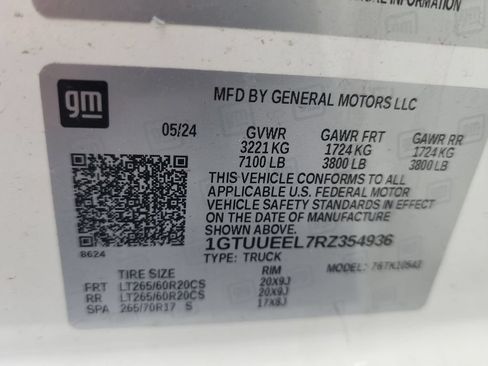 Certified 2024 GMC Sierra 1500 AT4 w/ Technology Package AWD/4WD image 34