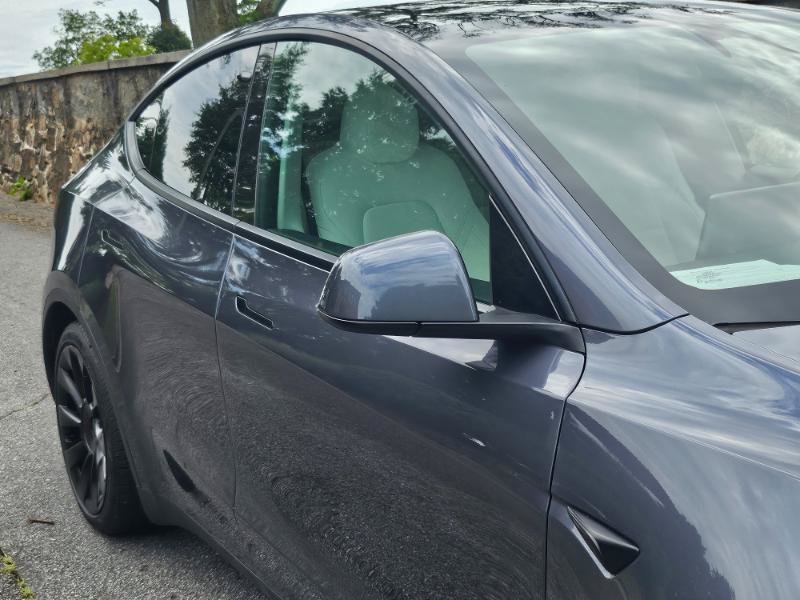 Used 2023 Tesla Model Y AWD image 20