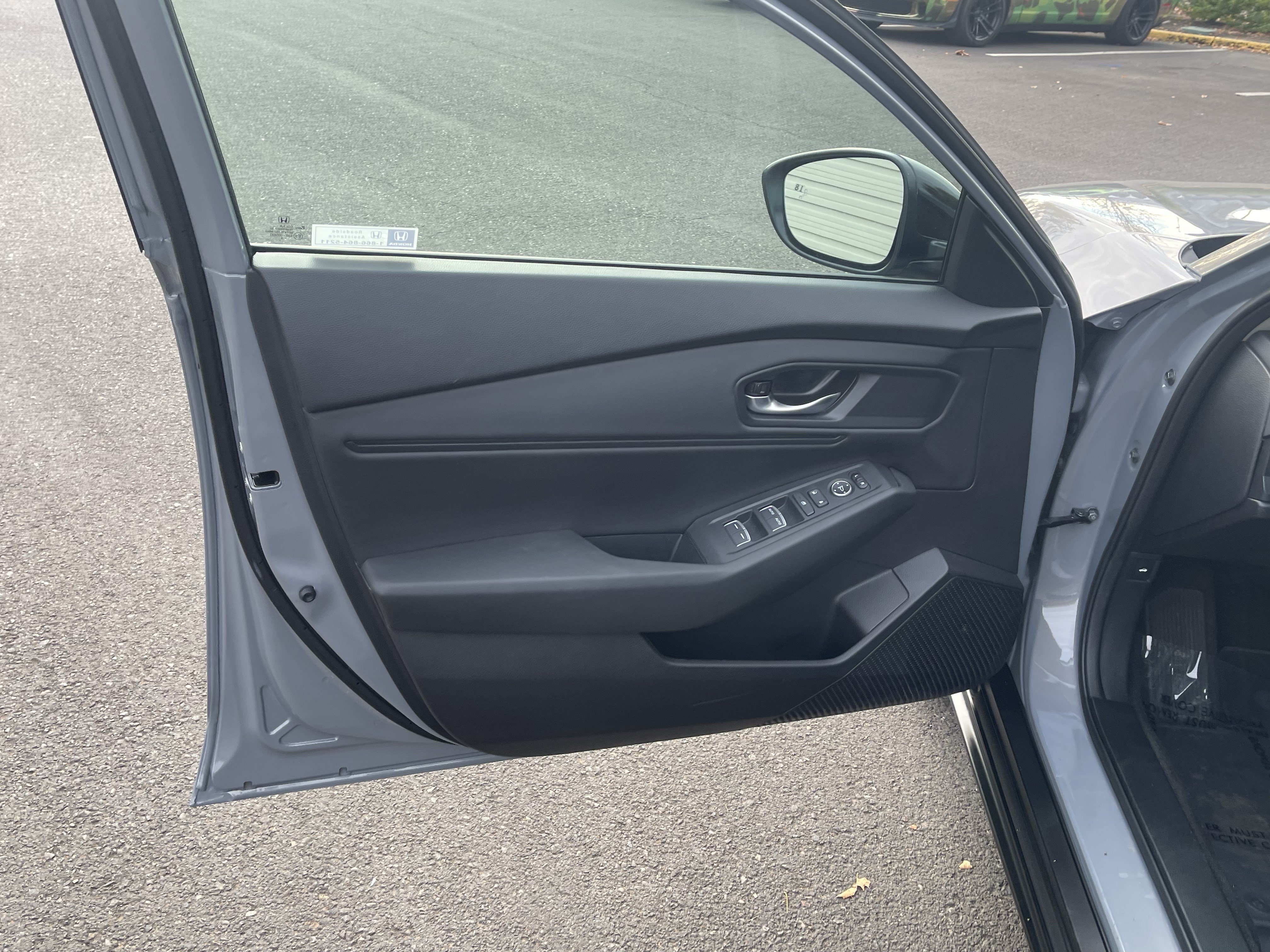 Used 2025 Honda Accord SE image 17