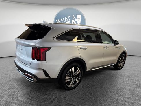Used 2023 Kia Sorento EX AWD/4WD image 3