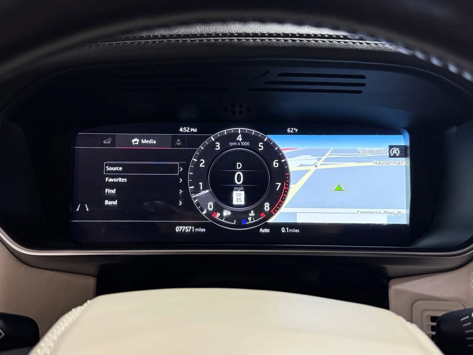 Used 2019 Land Rover Range Rover HSE AWD/4WD image 30