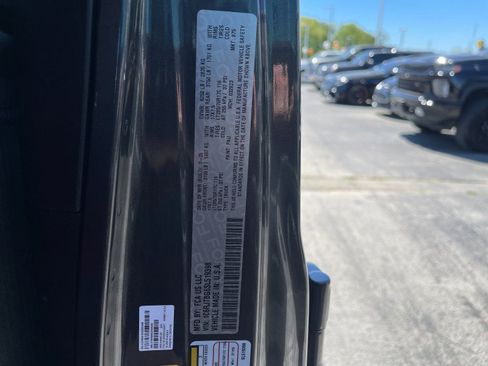 Used 2025 Jeep Gladiator Rubicon AWD/4WD image 31