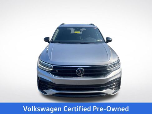 Used 2024 Volkswagen Tiguan SE R-Line AWD/4WD image 9